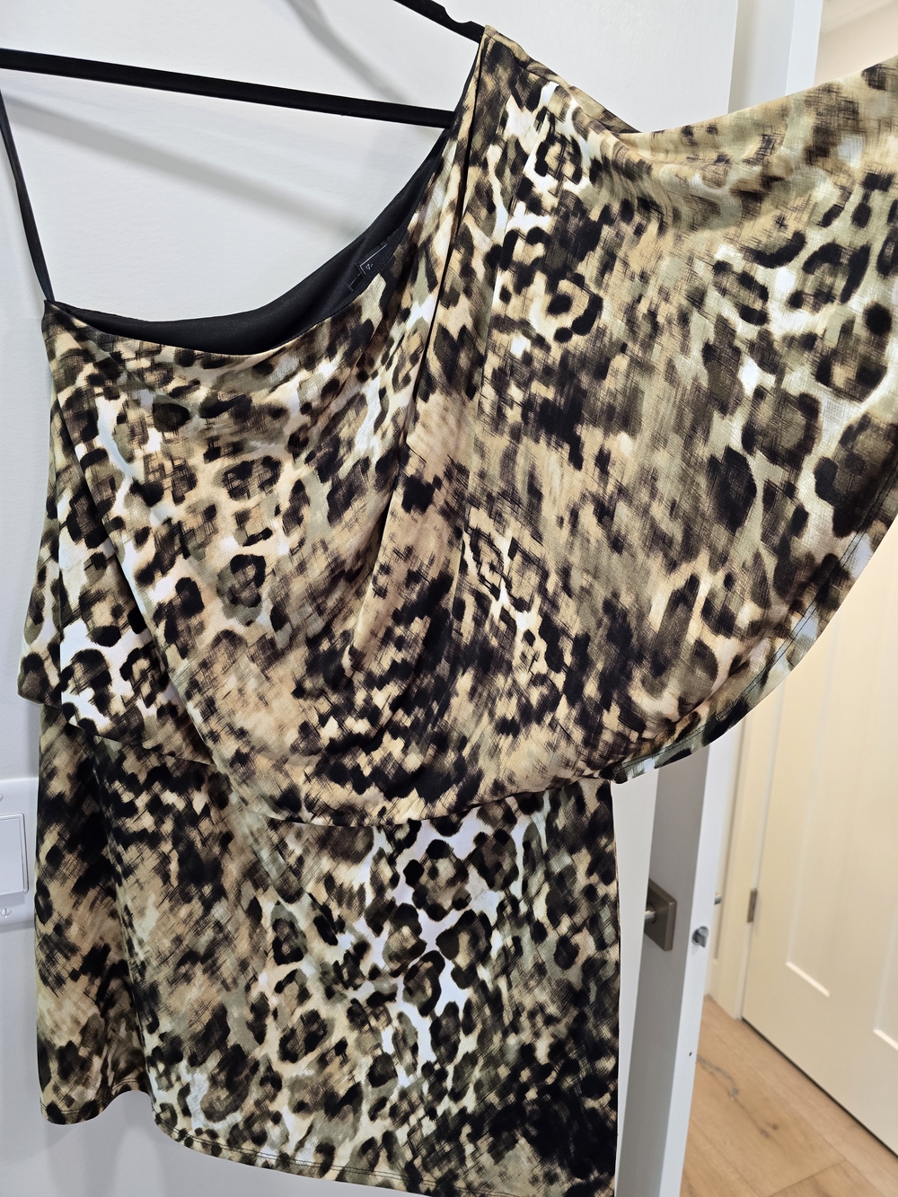 Jessica Howard One-Shoulder Leopard-Print Dress in Beige, Black and Olive